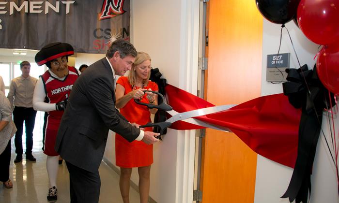 Chancellor White and CSUN President Dianne Harrison open the Matador Achievement Center in 2013.